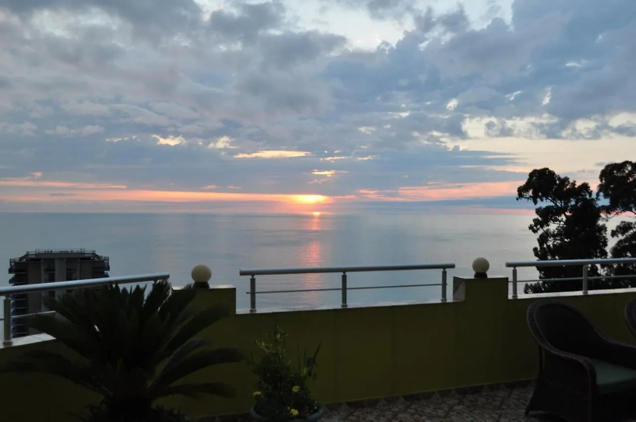 Akhmed Guest House Квариати