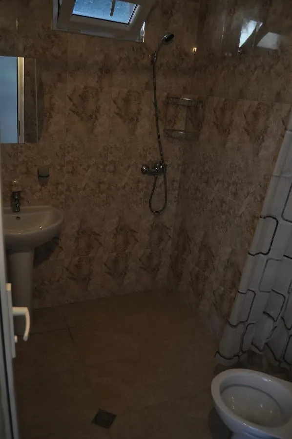 Akhmed Guest House Квариати
