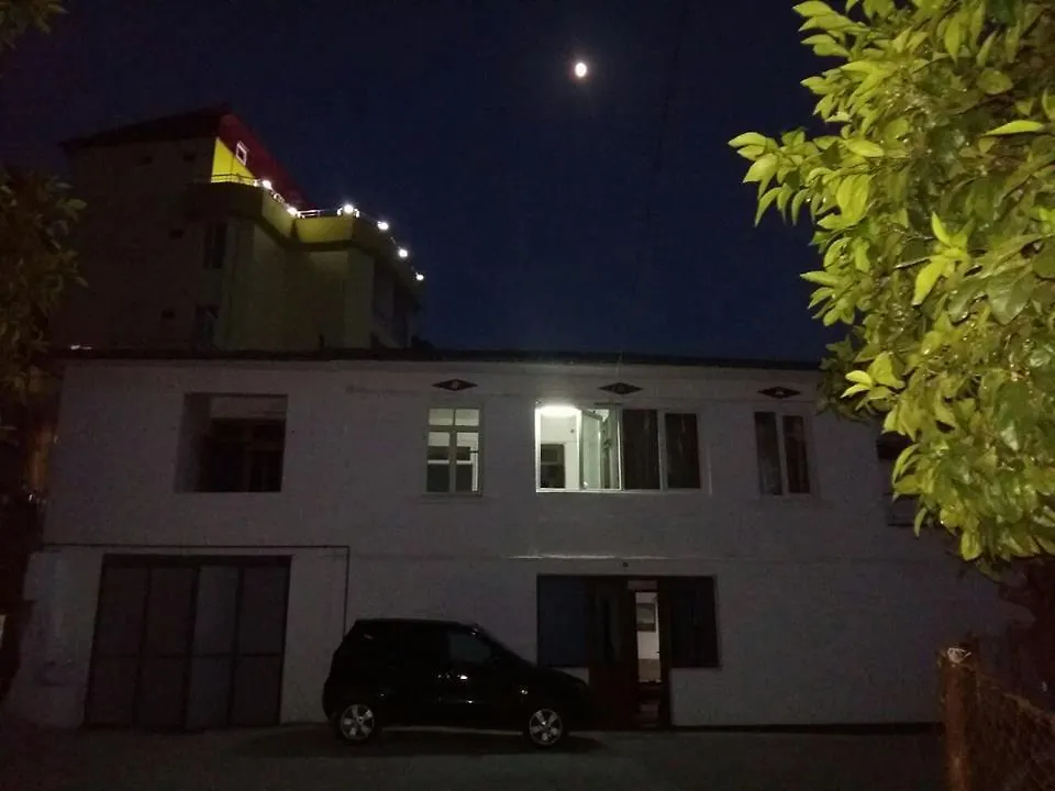 Akhmed Guest House Квариати